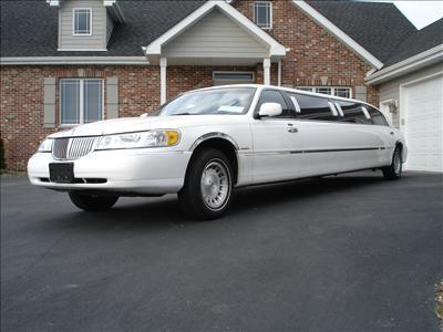 Stretch Limo - Lincoln Town Car
