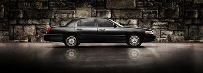 Sedan - Lincoln Town Car