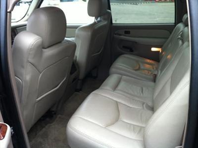 SUV - Chevrolet Suburban