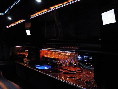 Stretch Limo - Lincoln Town Car