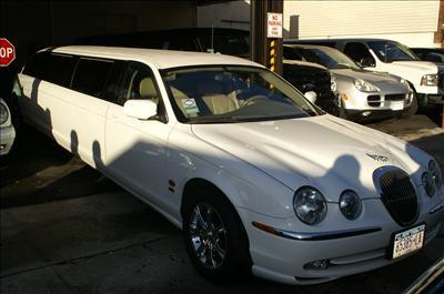 Stretch Limo - Jaguar 