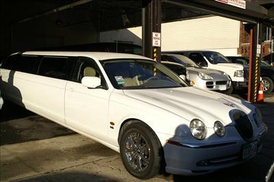 Stretch Limo - Jaguar 