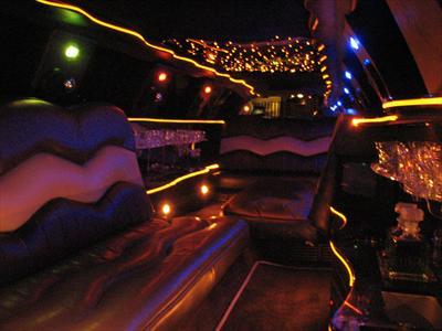 Stretch Limo - Lincoln Town Car