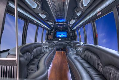 Mini-Bus - Limo / Party Style 