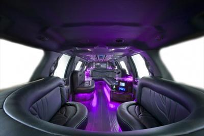 Stretch SUV - Lincoln Navigator