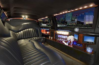 Stretch Limo - Lincoln Town Car
