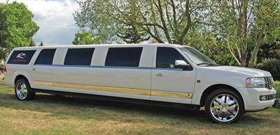 Stretch SUV - Lincoln Navigator