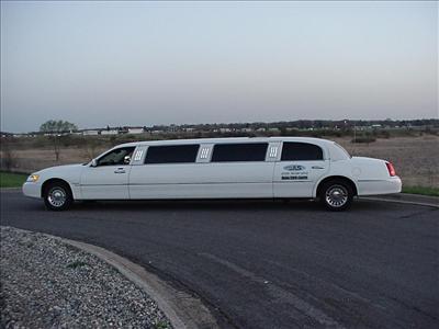 Stretch Limo - Lincoln Town Car