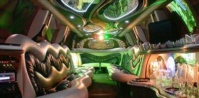 Stretch SUV - Lincoln Navigator