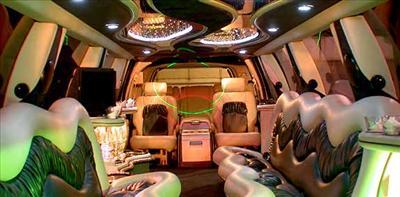 Stretch SUV - Lincoln Navigator