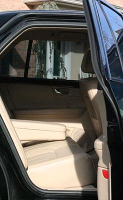 Sedan - Cadillac DTS