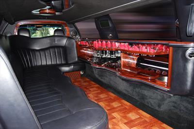 Stretch Limo - Lincoln Town Car