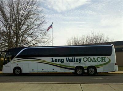 MotorCoach - Deluxe Motor Coach 