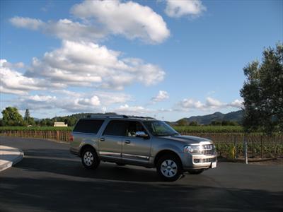 SUV - Lincoln Navigator L