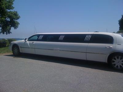 Stretch Limo - Lincoln Town Car