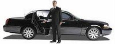 Sedan - Lincoln Town Car L