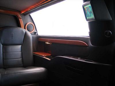 Stretch Limo - Lincoln Town Car