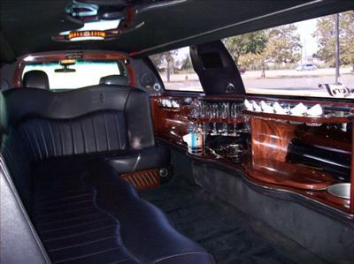 Stretch Limo - Lincoln Town Car