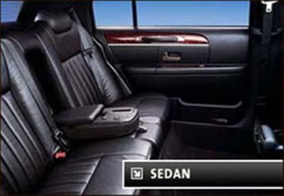 Sedan - Lincoln Town Car