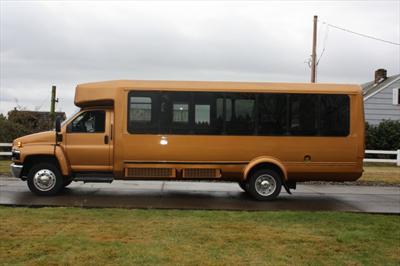 Mini-Bus - Limo / Party Style 