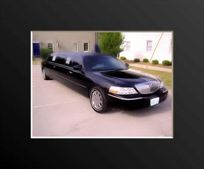 Stretch Limo - Lincoln Town Car