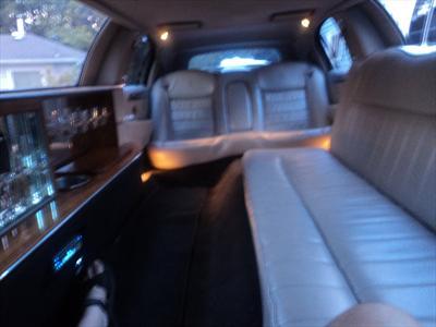 Stretch Limo - Lincoln Town Car