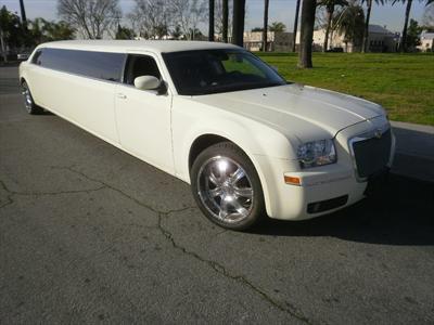 Stretch Limo - Chrysler 300