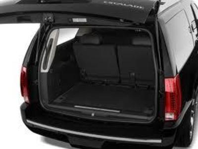 SUV - Cadillac Escalade ESV