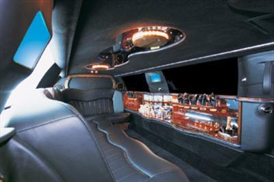 Stretch Limo - Lincoln Town Car