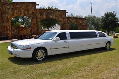 Stretch Limo - Lincoln Town Car