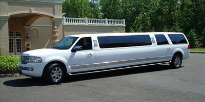 Stretch SUV - Lincoln Navigator