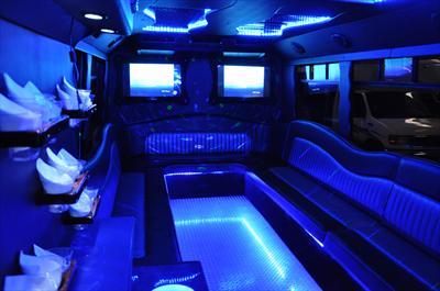 Mini-Bus - Limo / Party Style 
