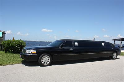 Stretch Limo - Lincoln Town Car