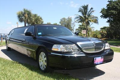 Stretch Limo - Lincoln Town Car