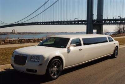 Stretch Limo - Chrysler 300