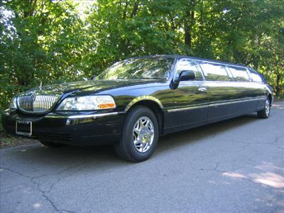 Stretch Limo - Lincoln Town Car