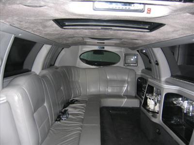 Stretch Limo - Lincoln Town Car