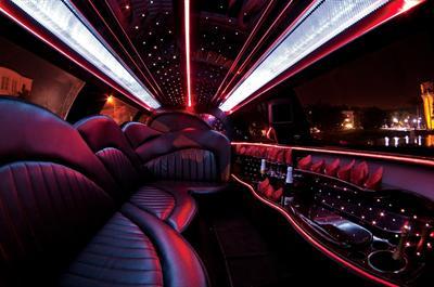 Stretch Limo - Lincoln Town Car