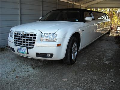 Stretch Limo - Chrysler 300