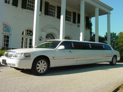 Stretch Limo - Lincoln Town Car