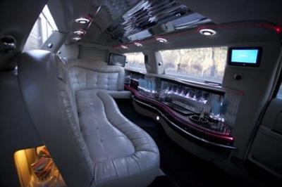 Stretch Limo - Lincoln Town Car