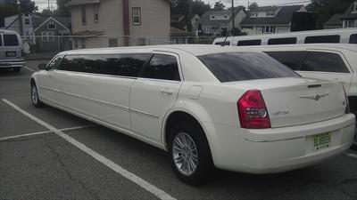Stretch Limo - Chrysler 300