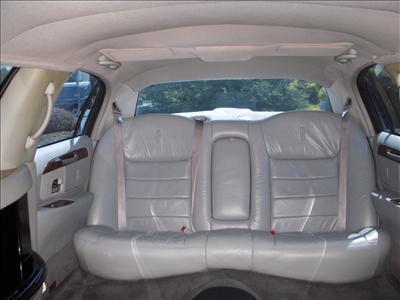 Stretch Limo - Lincoln Town Car