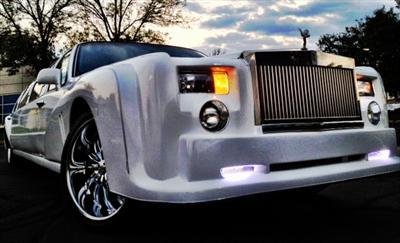 Stretch Limo - Rolls Royce Phantom