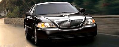 Sedan - Lincoln Town Car L