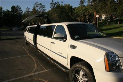 Stretch SUV - Cadillac Escalade