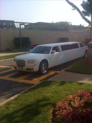 Stretch Limo - Chrysler 300