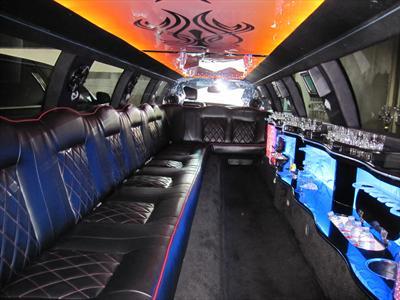 Stretch Limo - Lincoln Town Car