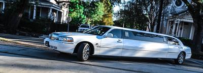 Stretch Limo - Lincoln Town Car