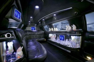 Stretch Limo - Lincoln Town Car